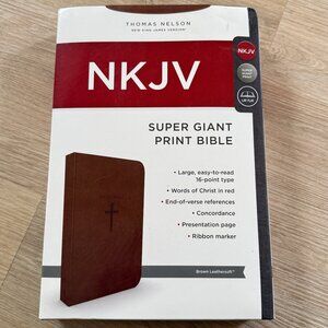 NKJV Super Giant Print Bible Brown Leathersoft Thomas Nelson Lay Flat 16 pt Type